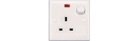 13A 3 Pin Flat Switched Socket with Neon